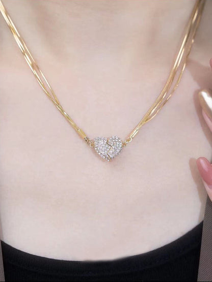 ⏳ Tijdelijke aanbieding⏳ Magneetketting met hartdesign en zirkonia Goudkleurig zilverkleurig of tweekleurig Een persoonlijk cadeau