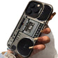 ⏳ Tijdelijke aanbieding⏳ Zwart retro boombox telefoonhoesje van flexibel TPU met 3D details en verhoogde randen Kies jouw telefoonmodel