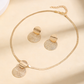 Moderne geometrische sieradenset met ketting en oorbellen