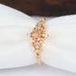 Vintage ring met hol patroon en ovale strass