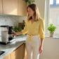 Elegante Damesblouse met V-hals en Strikceintuur