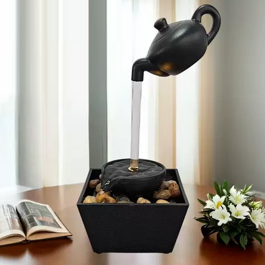 ☕ Een theepot die DRIJFT? Ja. Deze illusoire fontein zorgt meteen voor een vleugje magie op elk bureau of in elke woonkamer. Een rustgevende waterstroom + een gegarandeerde gespreksstarter. Sla je slag! ✨😲