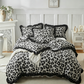🛏️✨Dekbedovertrekset met luipaardprint en ruches